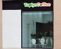 “Tuplyn Coffee” abrió ayer sus puertas en Sarriguren