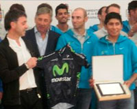 El Movistar Team recibió un homenaje en el Ayuntamiento por su brillante trayectoria deportiva