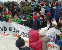 Más del 80% de los alumnos del Colegio Público de Sarriguren secundan la huelga