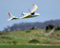 Un avión de aeromodelismo equipado con cámaras se pierde en Sarriguren [recuperado]