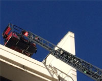 Se desprende la cubierta de un edificio en Sarriguren sin causar heridos