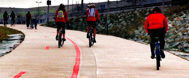 ciclistas_peatonal_carril_bici