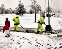 La nieve vuelve a ser noticia en Sarriguren