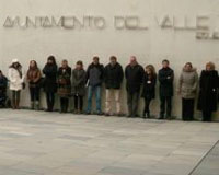 Concentración en Sarriguren por el Día internacional para la Eliminación de la Violencia hacia las Mujeres