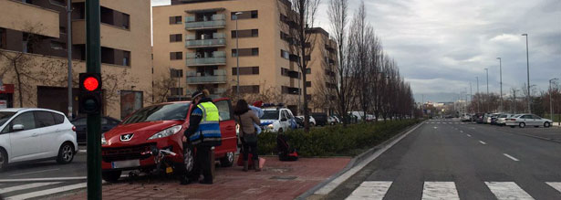 accidente_reino_navarra_sarriguren_coche